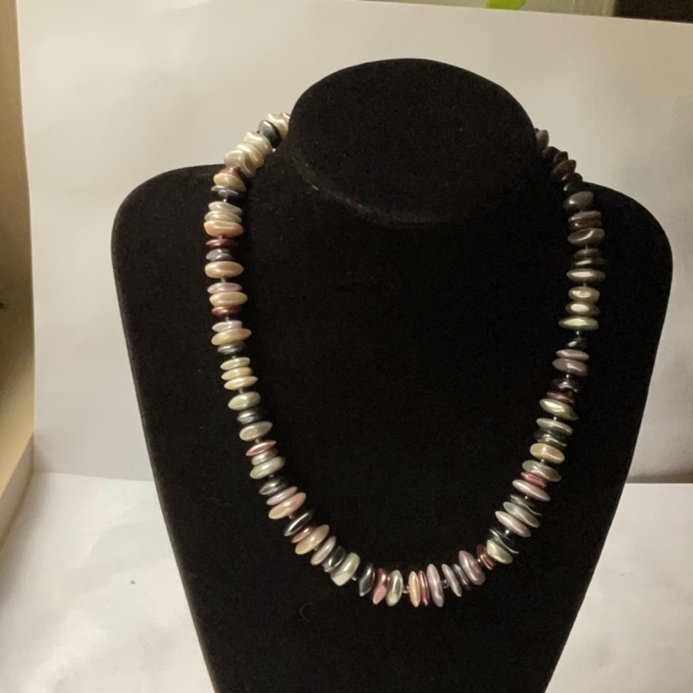 🔴Brand New Multicolored Shell Pearl Necklace Handcrafted 19” Unisex